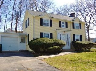 55 Bennington St, Springfield, MA 01108