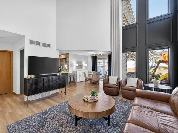 318 Redruth Drive, Dodgeville, WI 53533