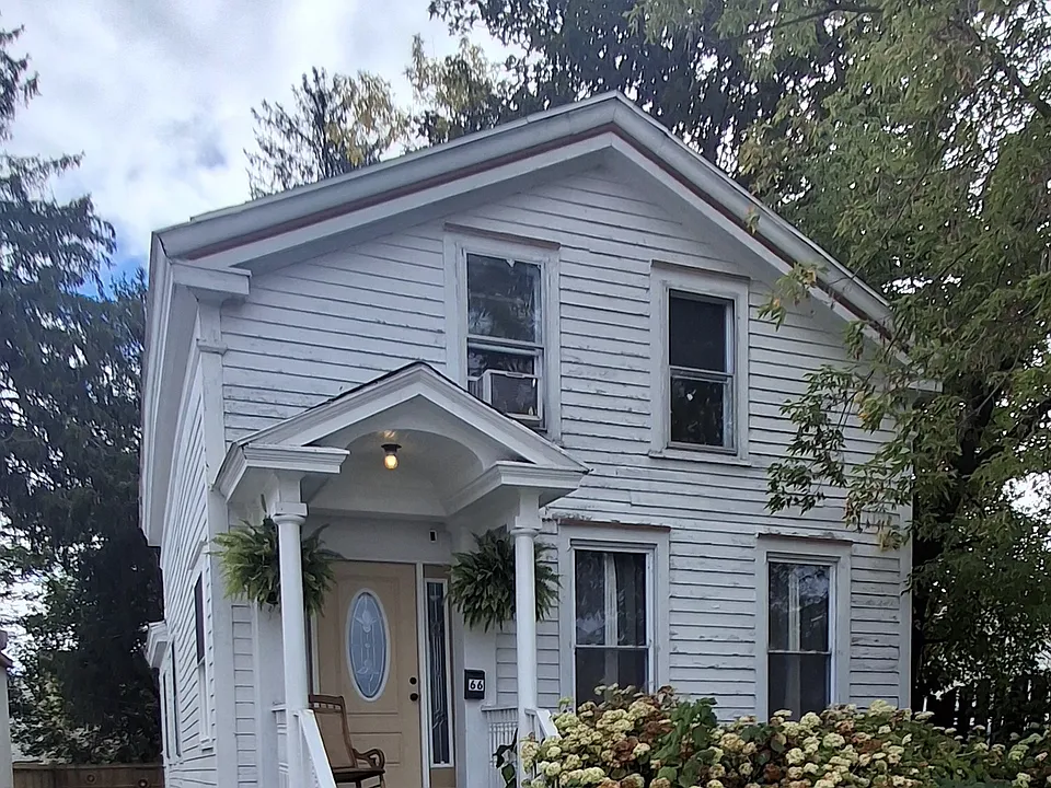 66 E Main St