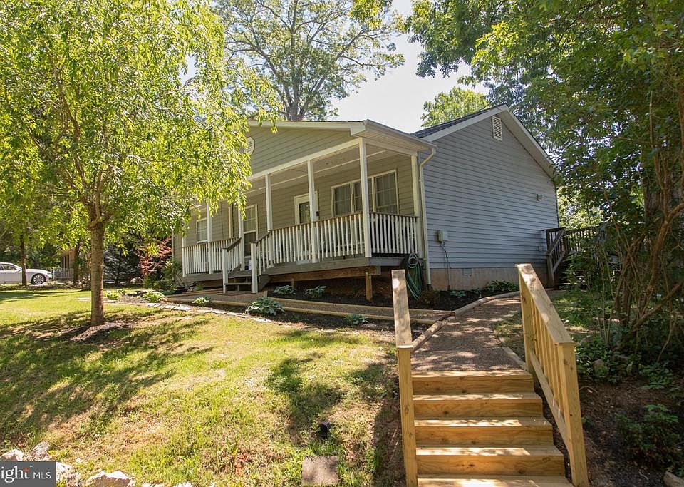 1st image of 5 Beech Dr