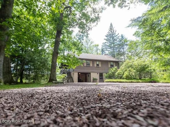 322 Crescent Lake Rd, Scotrun, PA 18355