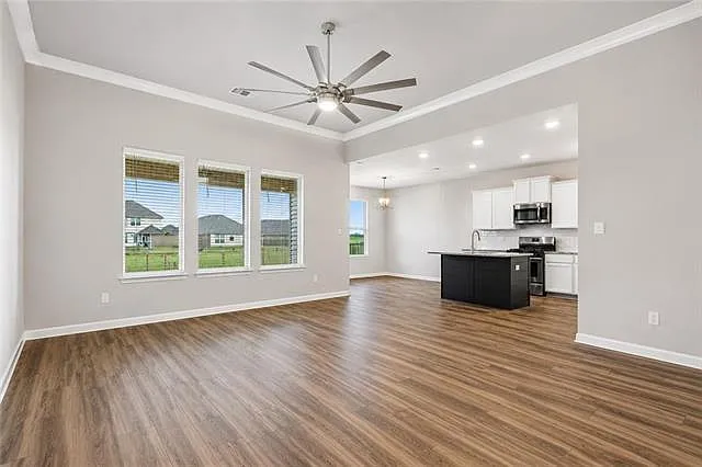 945 Channel Bend Ct — Photo 2