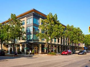 2468 Balaclava St #1373191, Vancouver, BC V6K0G8