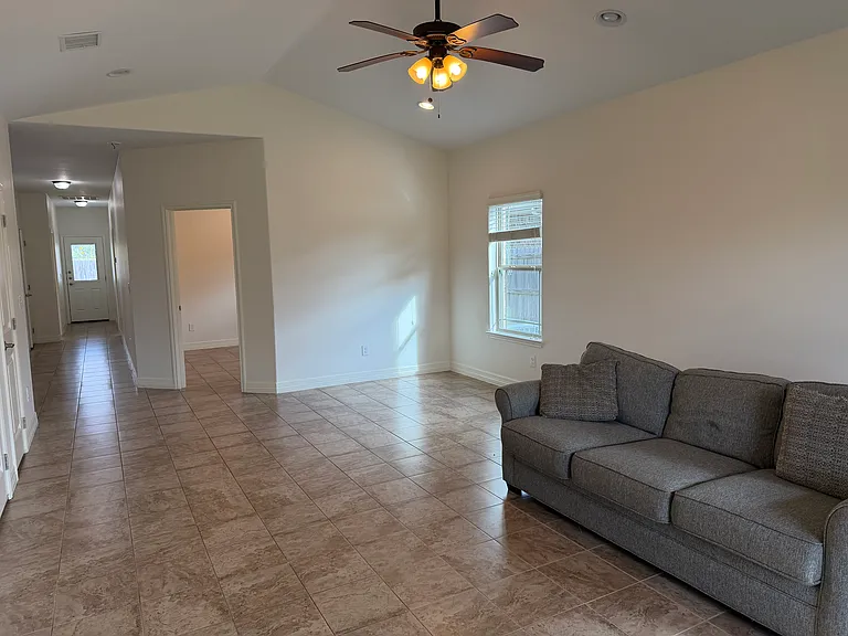 1108 Indian Mallow Dr #B — Photo 3