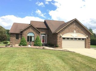 65444 Haven Ridge Rd, Lenox, MI 48050