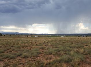 000 Sun Hawk Rd, Paulden, AZ 86334