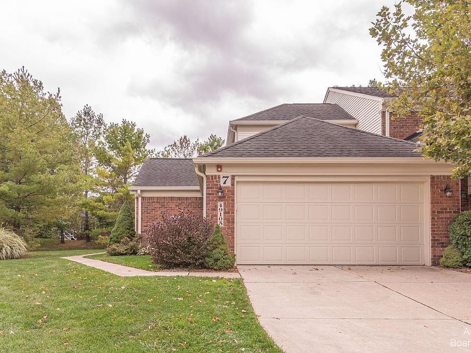 3994 Ravensfield Dr Canton MI Zillow