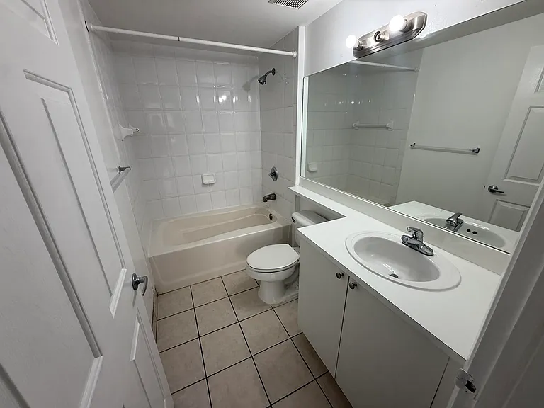 7980 N Nob Hill Rd #205 — Photo 16