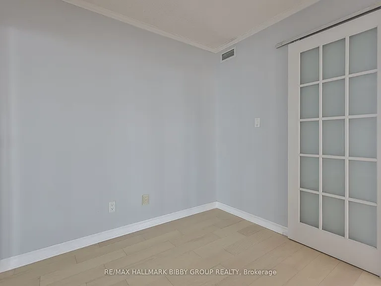 410 Queens Quay W #1103 — Photo 21