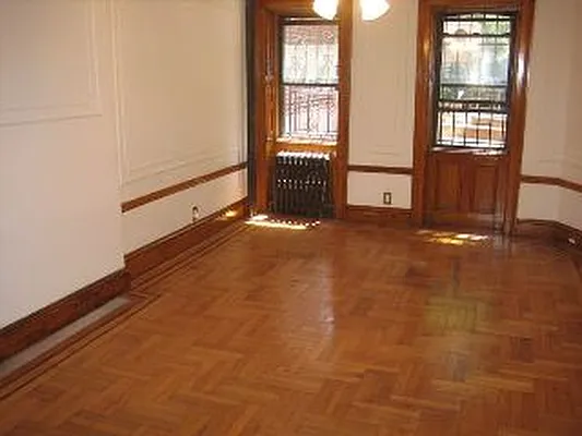 Rented by R New York | media 18