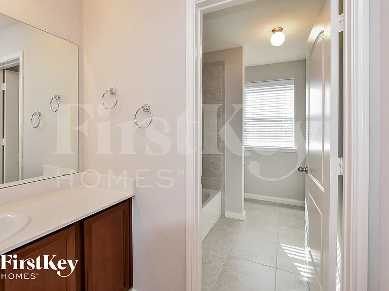 9005 Woodfern Dr — Photo 13