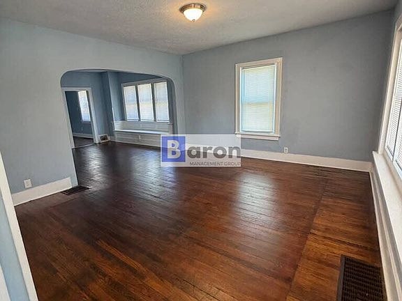 3rd image of 2417 Fredrickson St