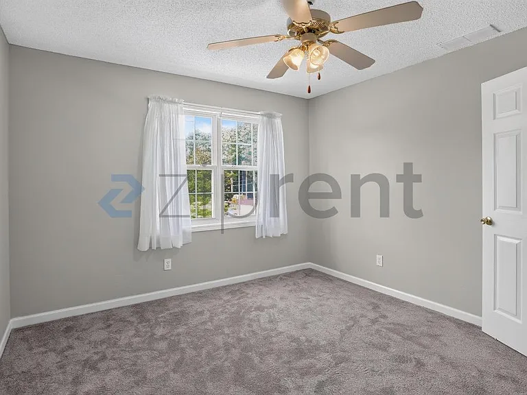 19 Savannah Pl — Photo 33
