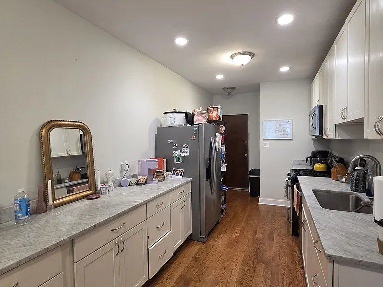 648 W Waveland Ave #2 — Photo 10