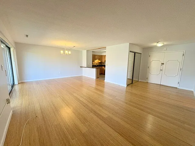 2 bed, 1244 sqft, $2,800 — Photo 2