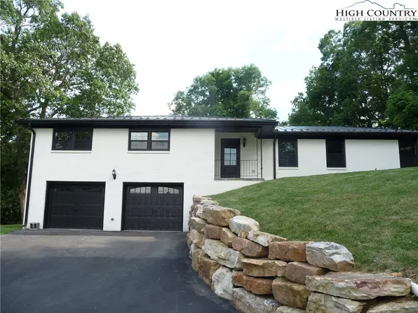 384 New River Heights, Boone, NC 28607