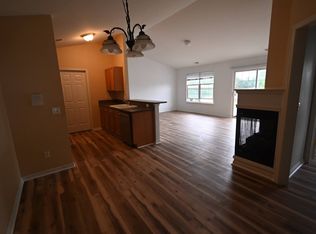 43483 Pendleton Cir, Sterling Heights, MI 48313