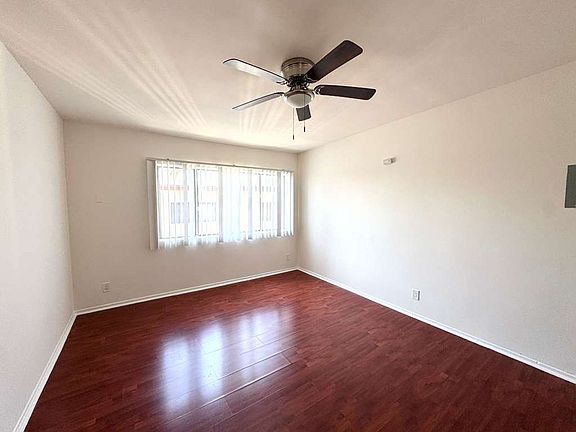 3rd image of 946 S Carondelet St APT 16A