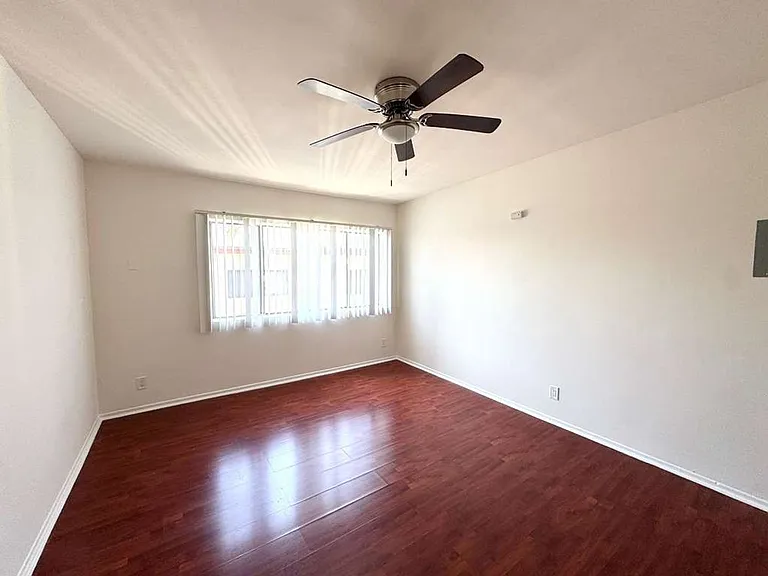 946 S. Carondelet Street — Photo 3
