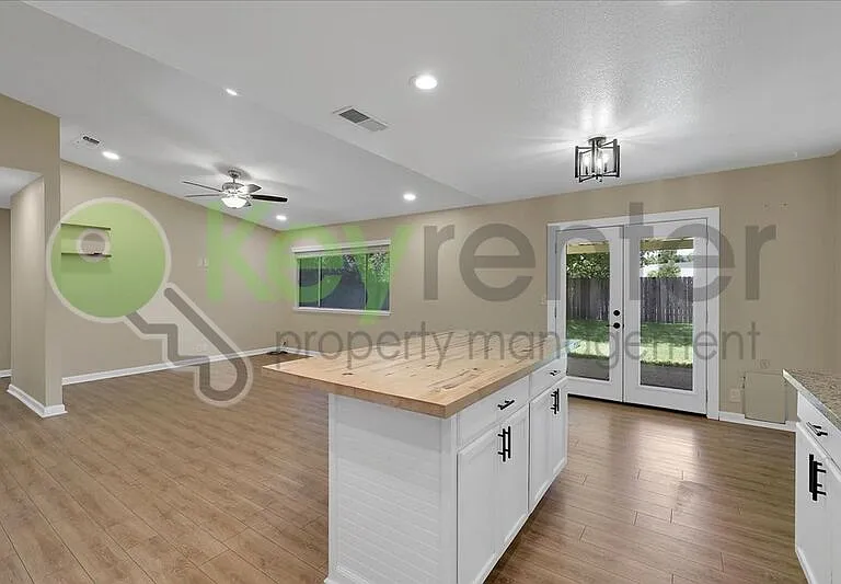 245 Withington Ave — Photo 14