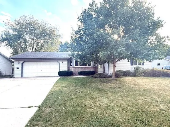 1600 Ontario Dr, Janesville, WI 53545