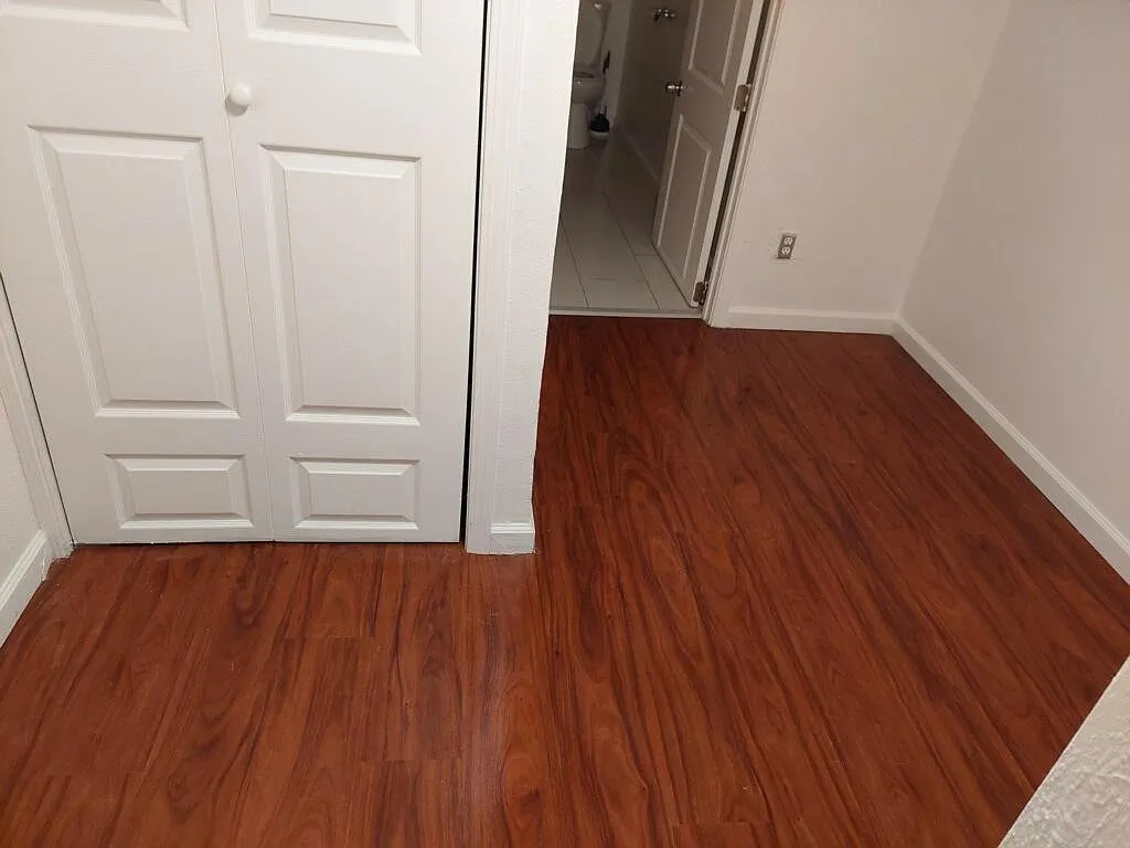 412 Bissell Ave — Photo 4