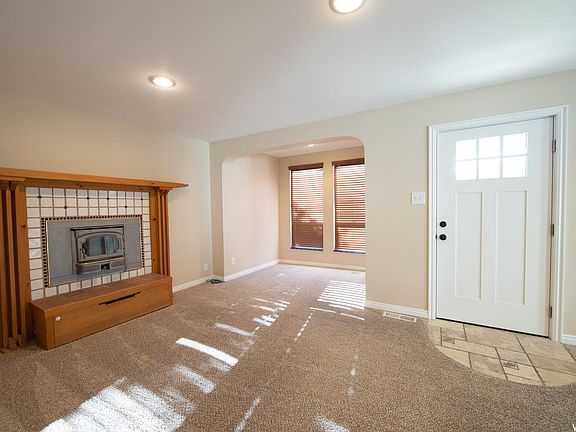 4th image of 2000 E Millcreek Way