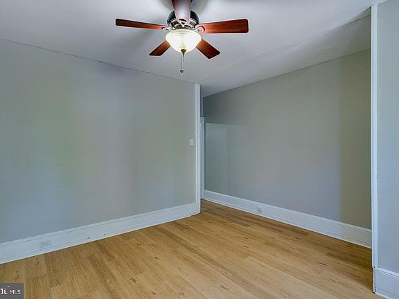 3rd image of 156 East St