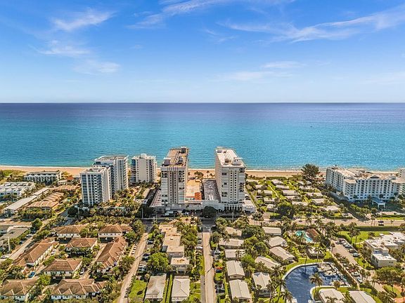 3rd image of 1010 S Ocean Boulevard #PH15