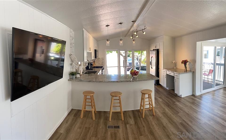 2nd image of 6550 Ponto Dr Space 18