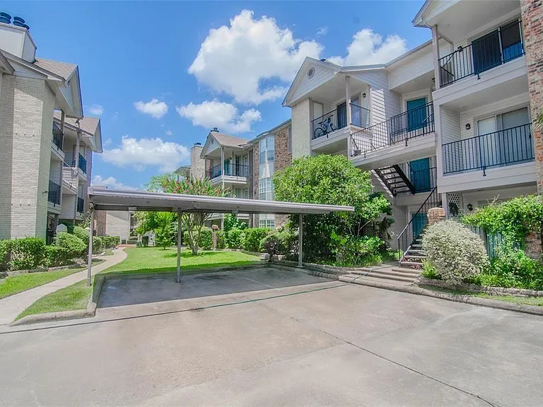2121 Hepburn St #818 — Photo 4