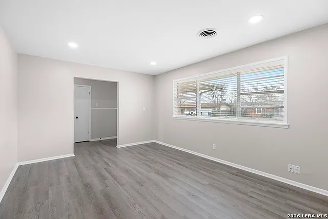 273 Meadow Ave — Photo 8