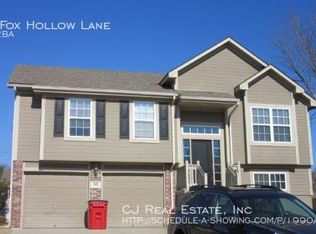 545 NW Fox Hollow Ln, Blue Springs, MO 64015