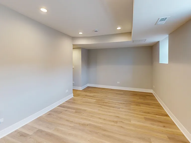 3144 W Fullerton Ave #G — Photo 9