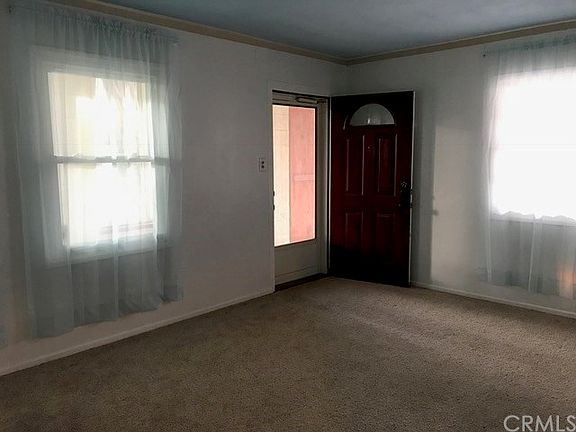 2nd image of 2895 Glenview Ave