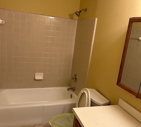 4th image of 2151 Tudor St