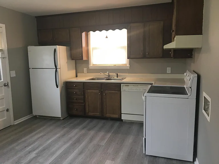 Owendale Dr — Photo 1