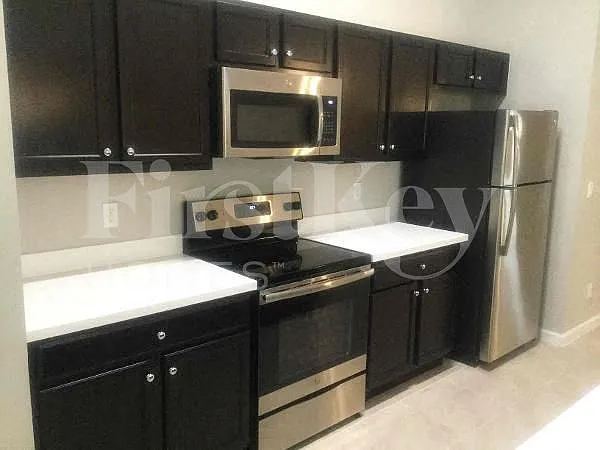 991 SW Dubois Ave — Photo 24