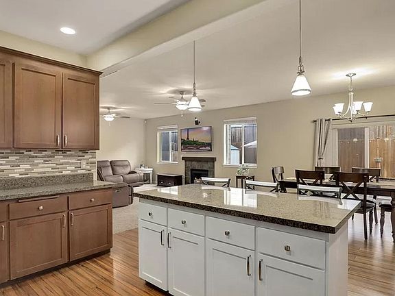 4th image of 19517 90th Avenue Ct E