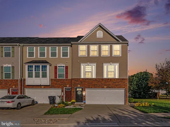 102 Landing Dr, Fredericksburg, VA 22405