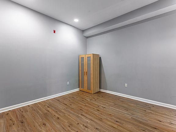 4th image of 2217 N Park Ave #A
