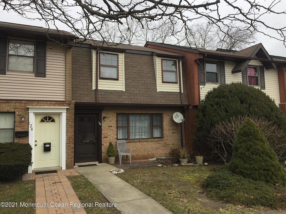2nd image of 130 Miranda Ct
