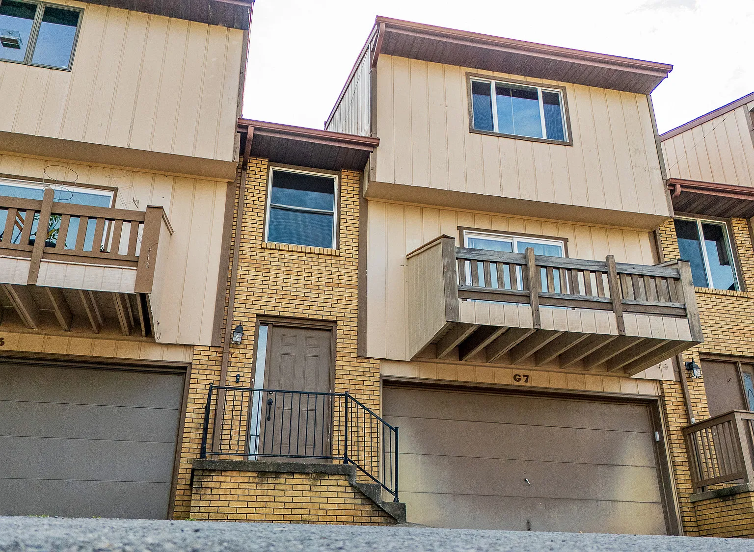 3 bed, 2.5 bath, 1452 sqft, $2,800 — Photo 1