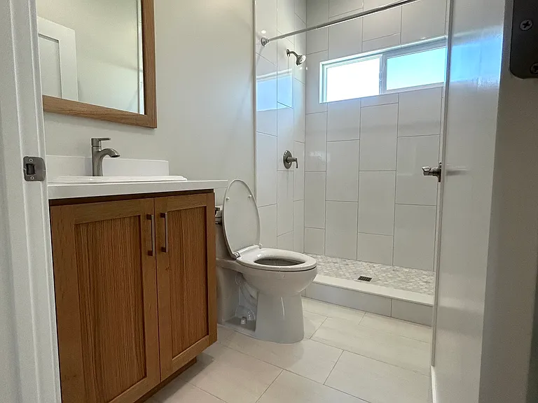 238 N Drexel Ave — Photo 10