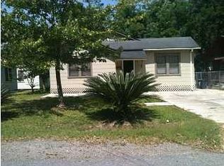 341 N 10th St, Eunice, LA 70535