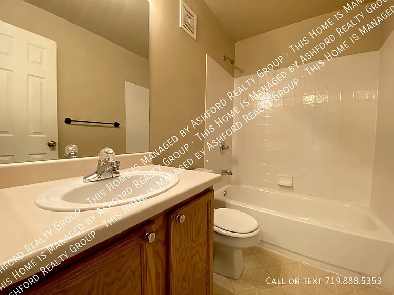 464 Ellers Grv — Photo 28