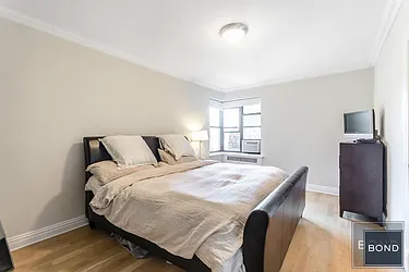 Rented by Bond New York