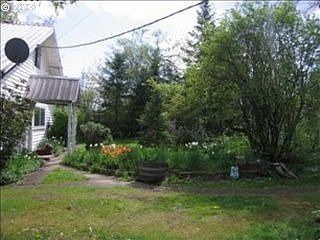 1st image of 1507 NE Chehalem Dr