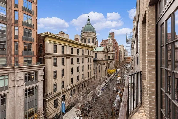 Rented by Douglas Elliman | media 37