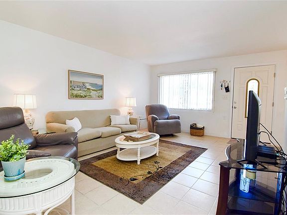3rd image of 8325 112th St APT 109